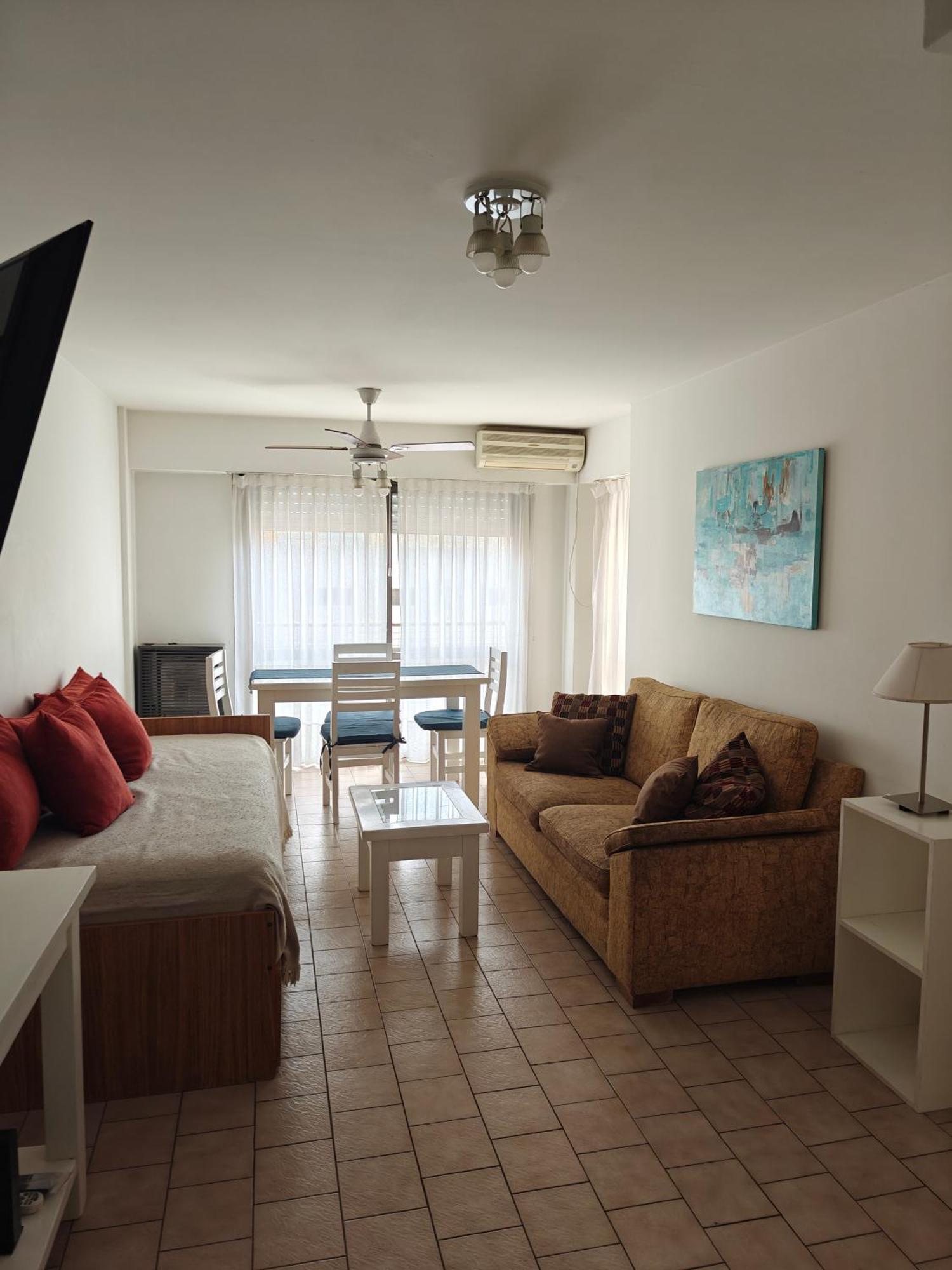 Departamento Amoblado En Pleno Centro, Con Cochera 바히아블랑카 외부 사진